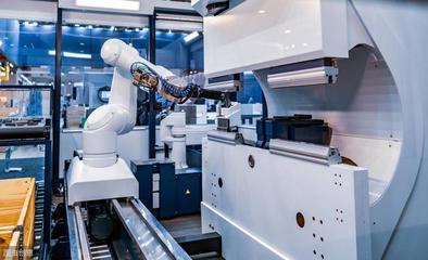 磐云科技 非標(biāo)自動(dòng)化設(shè)計(jì)與機(jī)器人研發(fā)的創(chuàng)新融合